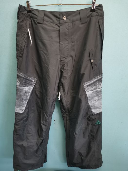 Nike Acg storm fit  чисто нов мъжки сноуборд /ски панталон размер М