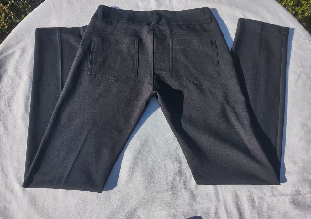 Pantaloni negri slim fit dama XS Rinascimento