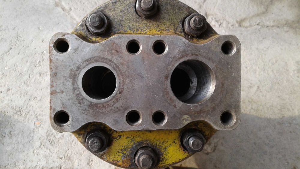 Гидронасос для автокрана