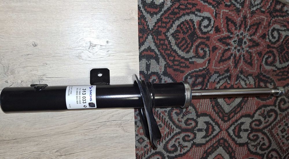 Части Пежо и Ситроен(амортисьори, спирачни апарати и челюсти, тампони)