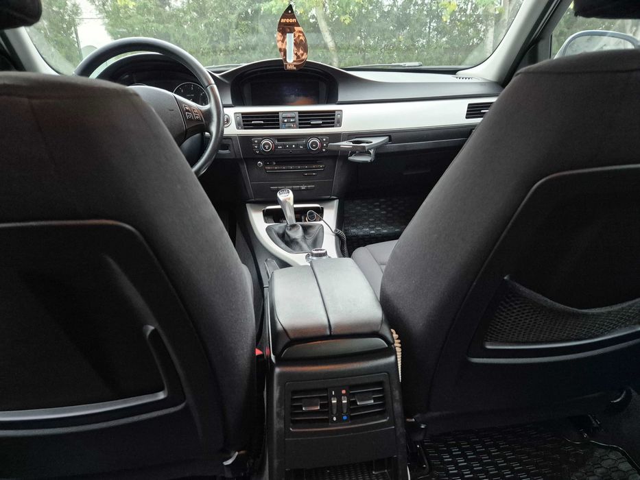 Bmw seria 3 2011