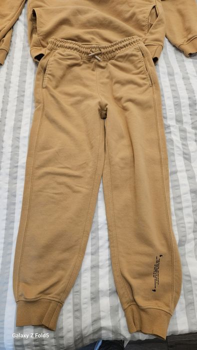 Спортен екип на Zara