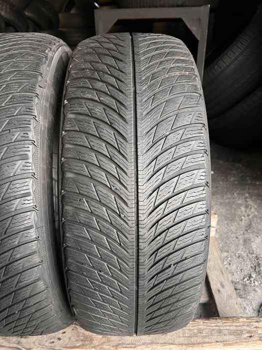 2 anvelope iarna 235/55/17 , Michelin , DOT 2023 !