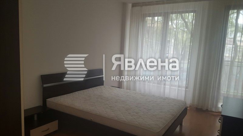 Дава се под наем Двустаен апартамент в Варна, Гръцка махала - 60 кв.м за 355 € - Снимка #3