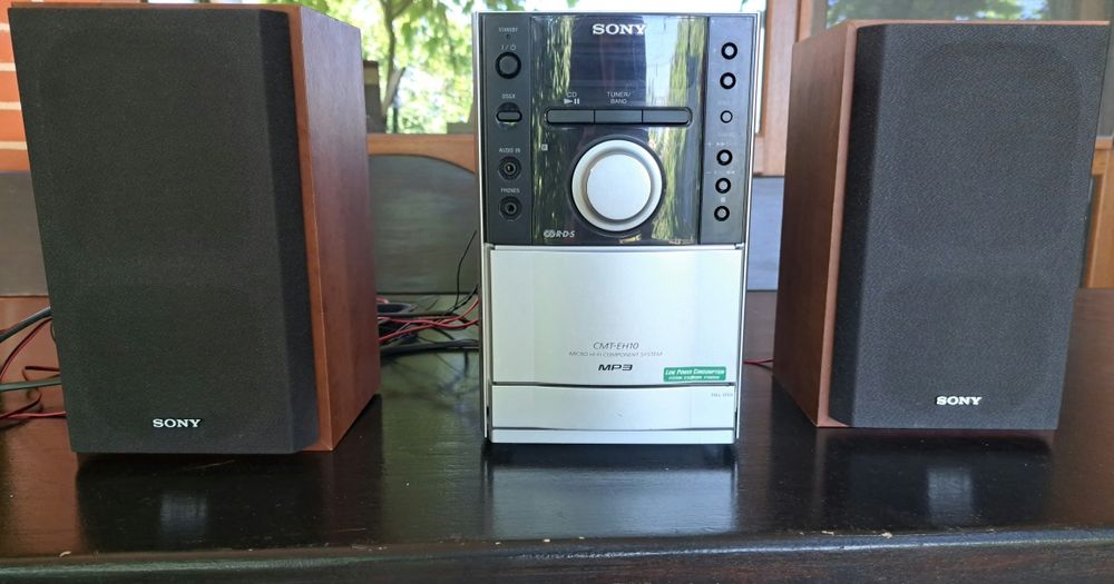 Sony CMT-EH10 аудио система