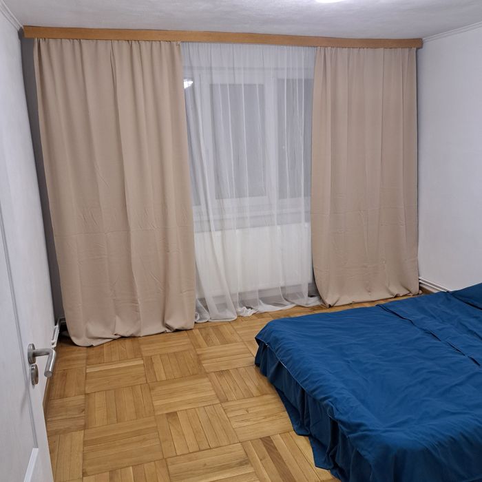 Vând apartament 2 camere romanilor