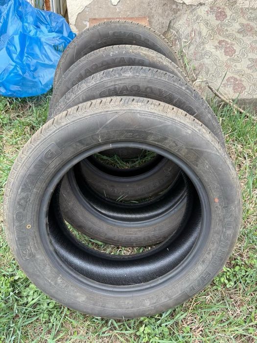 Шины 215/60/R17 продаю Алмат