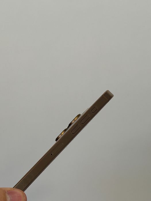 Продавам iPhone 16 PRO MAX 103 цикъла