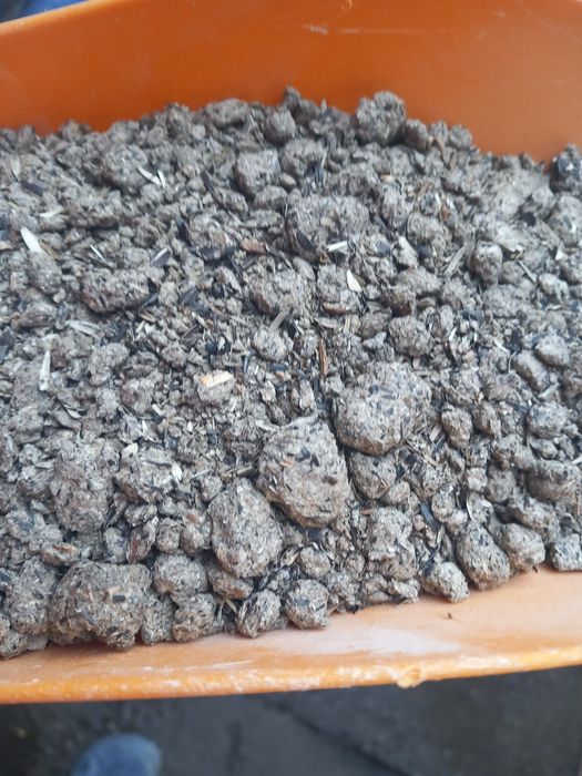 Șrot de floare presat la cald