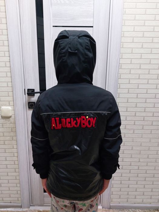 Продаётся осений куртка