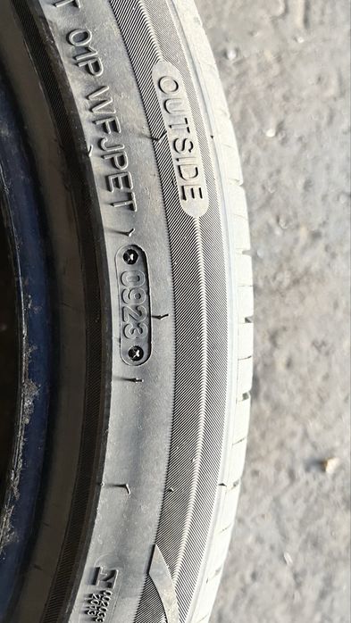 Продам резину Triangle 235/45/19