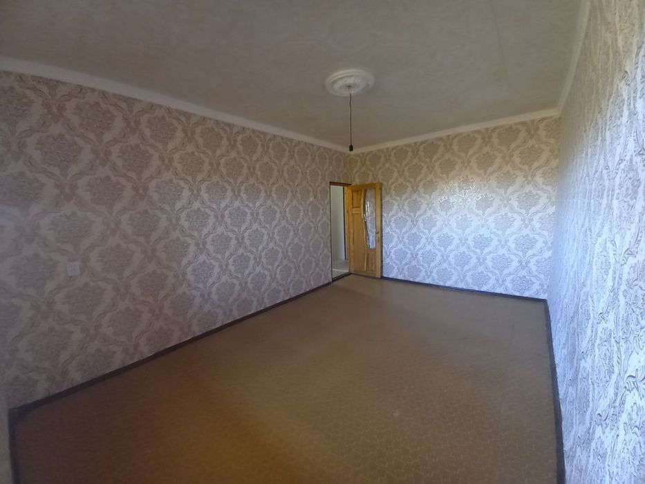 Parkent tumani Krasnogorskiyda 2 xonali uy sotiladi