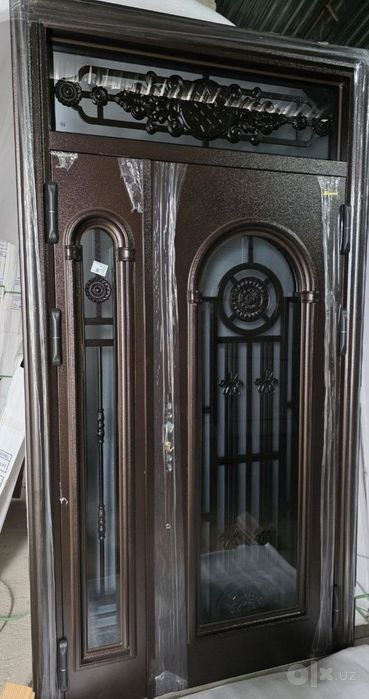 Temir eshiklar.Темир эшиклар.