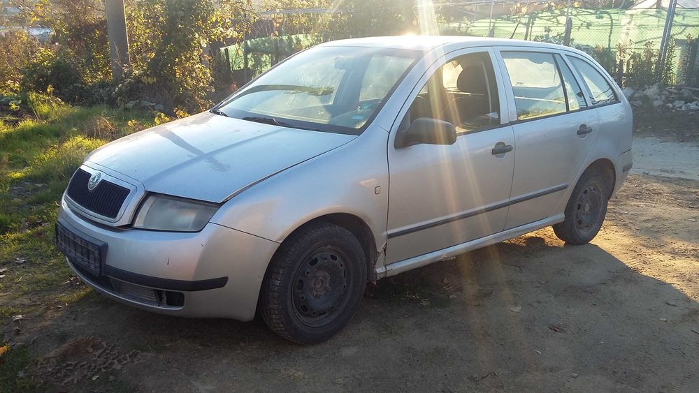Шкода Фабия 1.4мпи 60кс 2002г - Skoda Fabia 1.4Mpi