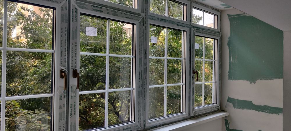 Fereastră PVC glisantă culoare alb geam termopan