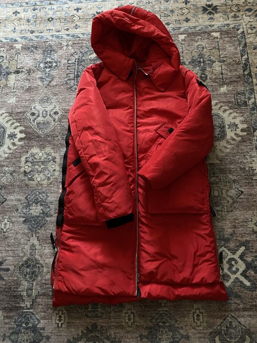 Продаю  Зимние куртки