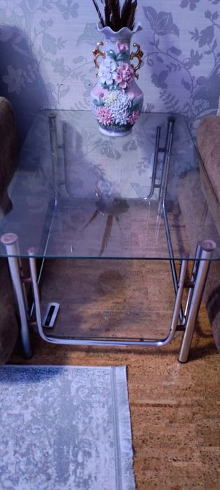 Продам журнальный столик