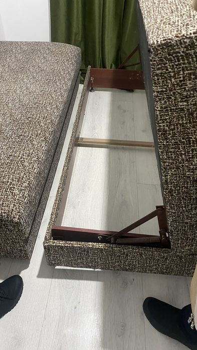 срочно продам кровать одноместная 2шт