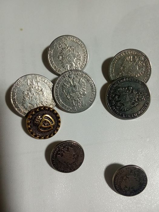 Nasturi vechi de colecție .