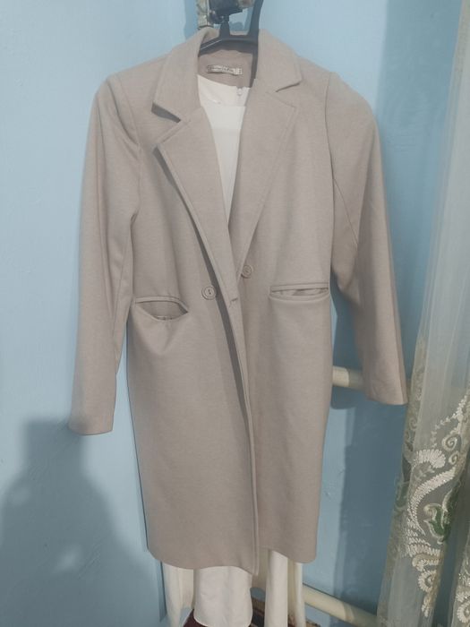 Пальто сатылады размері 46