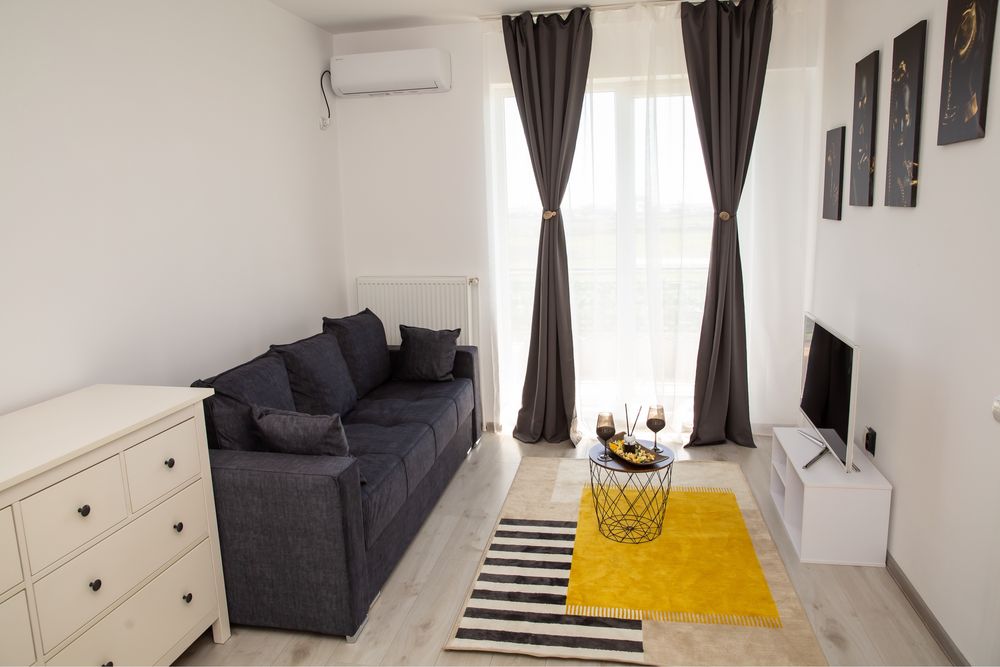 Garsoniera moderna -prima inchiriere langa Luxury Motors