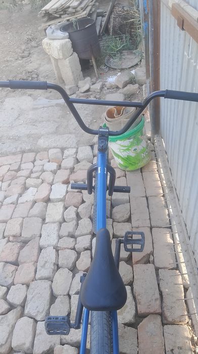 Продам бмх  срочно