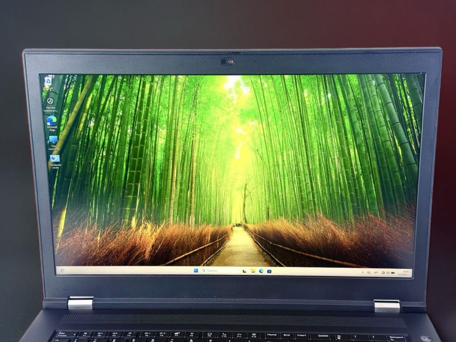 Лаптоп Lenovo ThinkPad P17 Gen 1 17" Full HD i7-10750H 32RAM 512SSD T2000 Гаранция!
