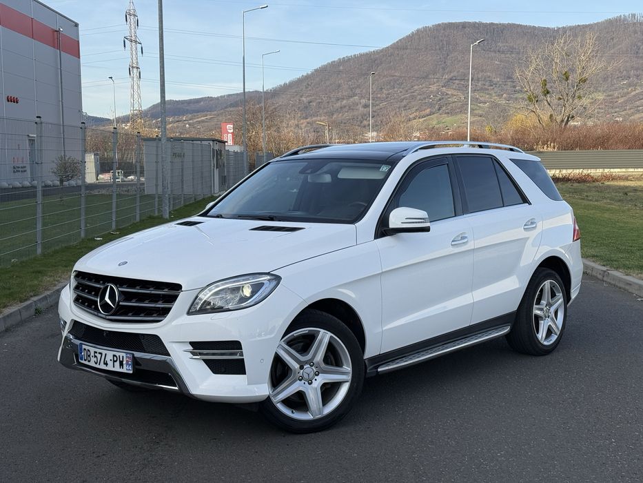 Mercedes Benz ML350 // Exlusive AMG // 258 cp //4x4// Panoramic
