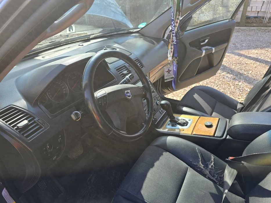 Vând Volvo XC90