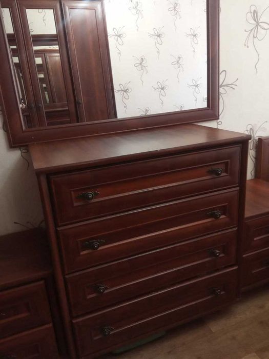 Спальный гарнитур