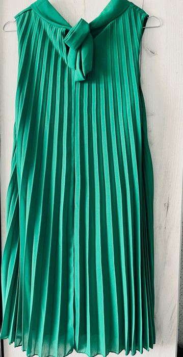 Спортно-елегантна рокля