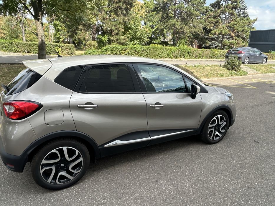 Renault Captur, an2014, motor 1.6 Diesel, 90 de cai!