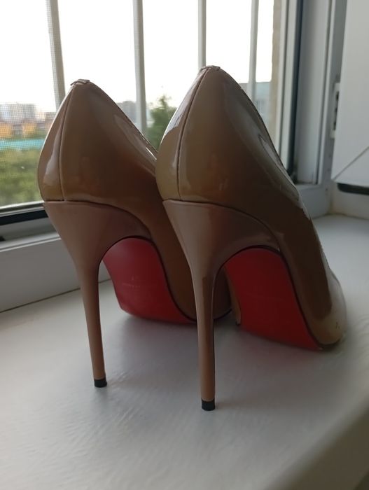 Продам лабутены 37р