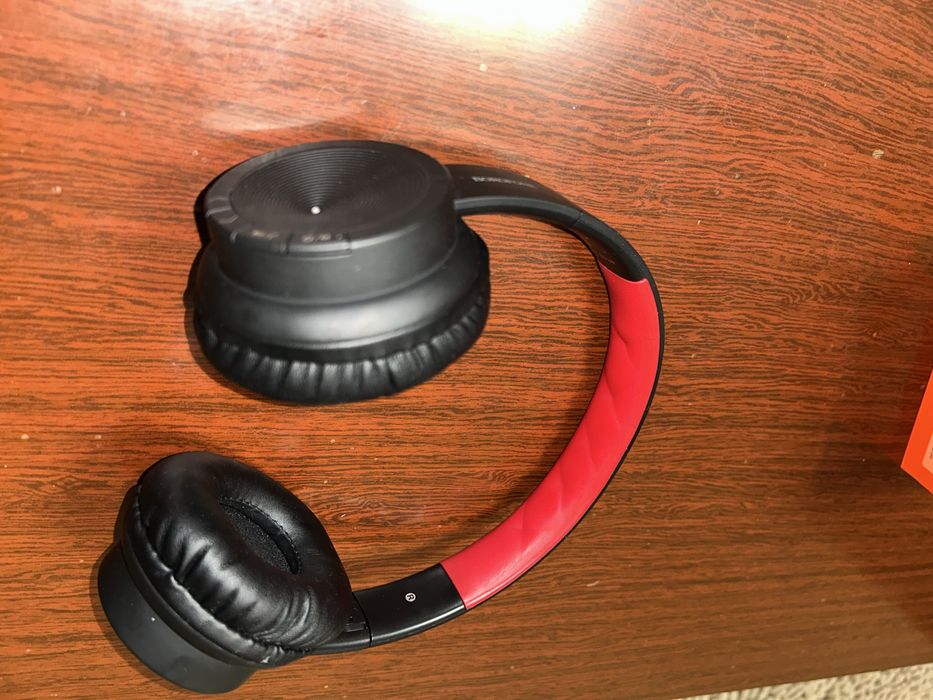 Продам наушники BOROFONE