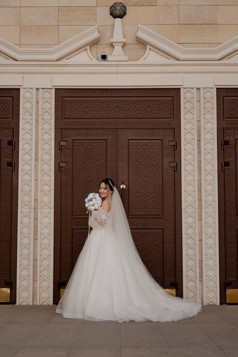 Свадебное платье. Есть каспи ред