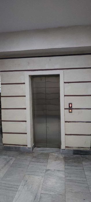 Kvartira srochna sotiladi