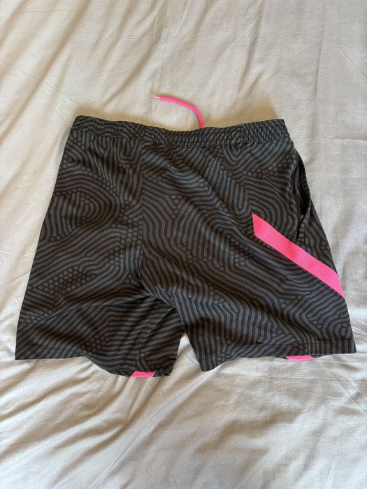 Nike/adiddas дрехи