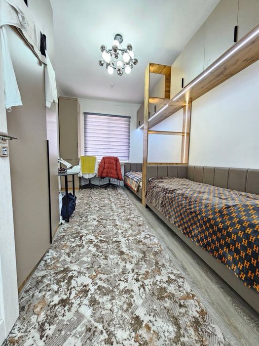 Янги Хаёт туман Янги дархонда 3 хона + террассали квартира сотилади