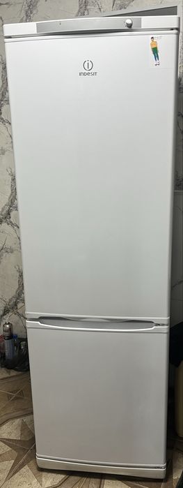 Продам холодильник