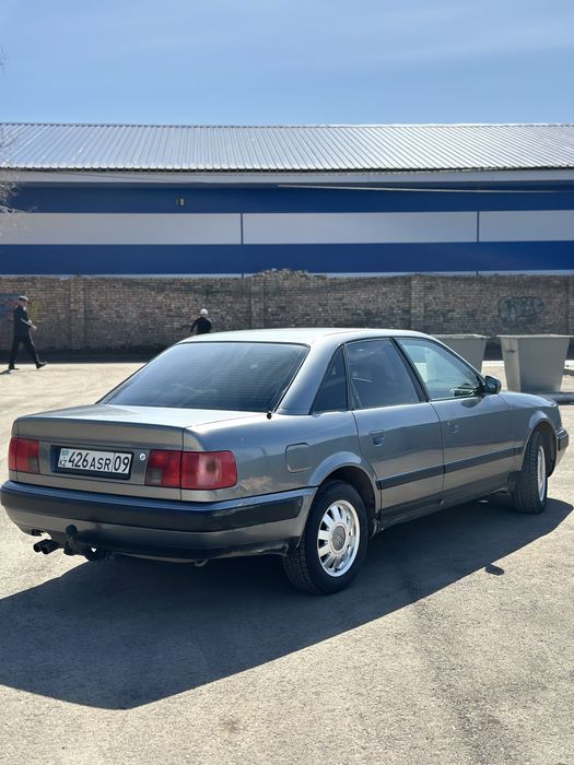 Ауди с 4 1994 г 2.6