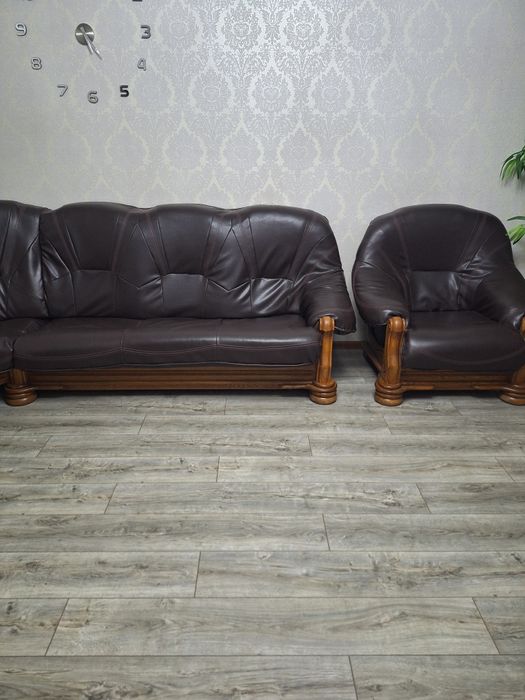 Диван угловой плюс кресло