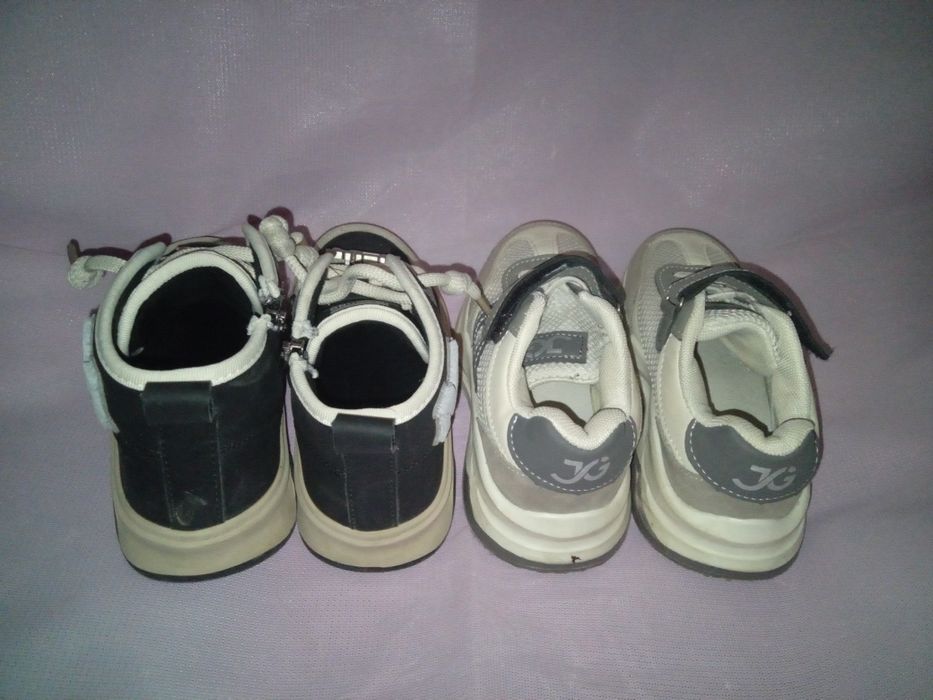 Детские кроссовки