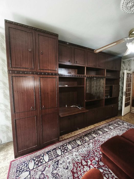 ПОДАРЯВАМ Холова секция, здрава, много запазена