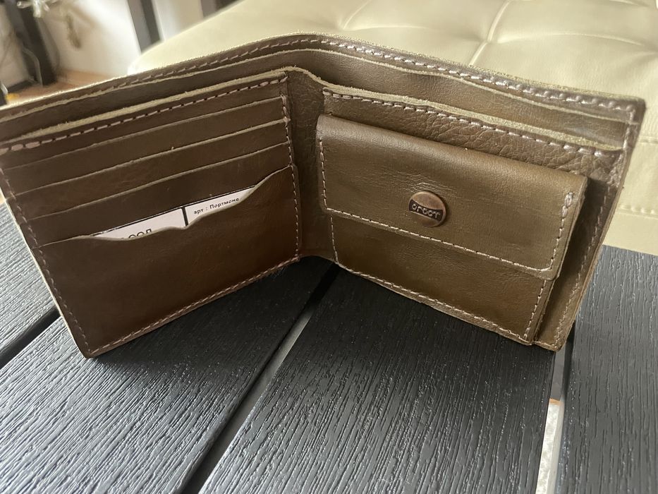 Продавам колекция нови портфейли