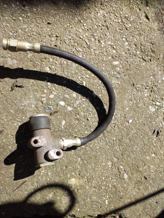 Piese dacia 1310 1410 si 1300,scrumiera,pompa benzina,butoane, bobină