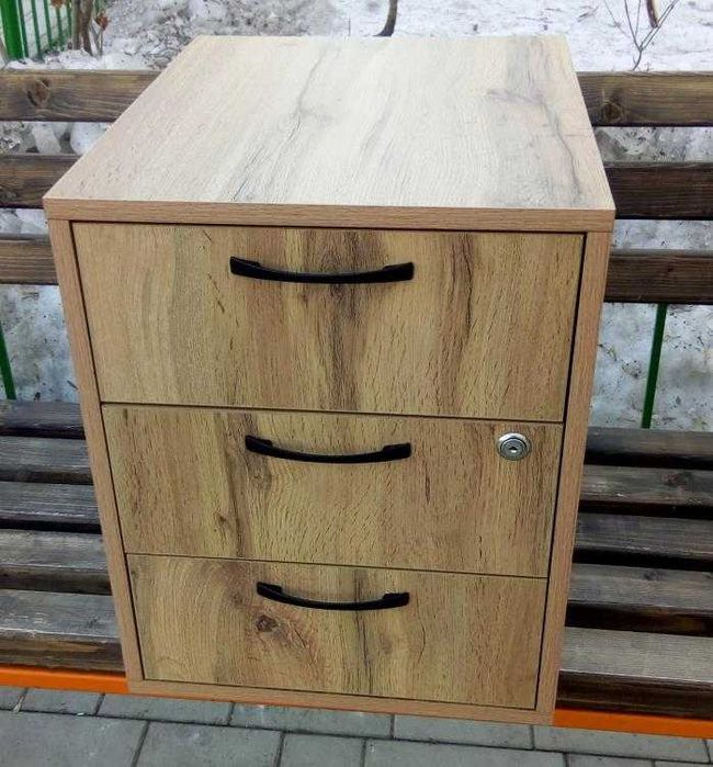 Новая тумбочка удобная