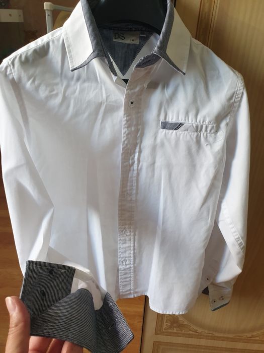 Белая рубашка на мальчика