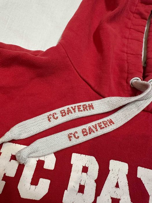 FC Bayern München (ФК Байерн Мюнхен) мъжки суитшърт с качулка