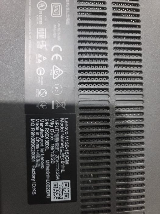 Laptop  LENOVO IdealPad Slim