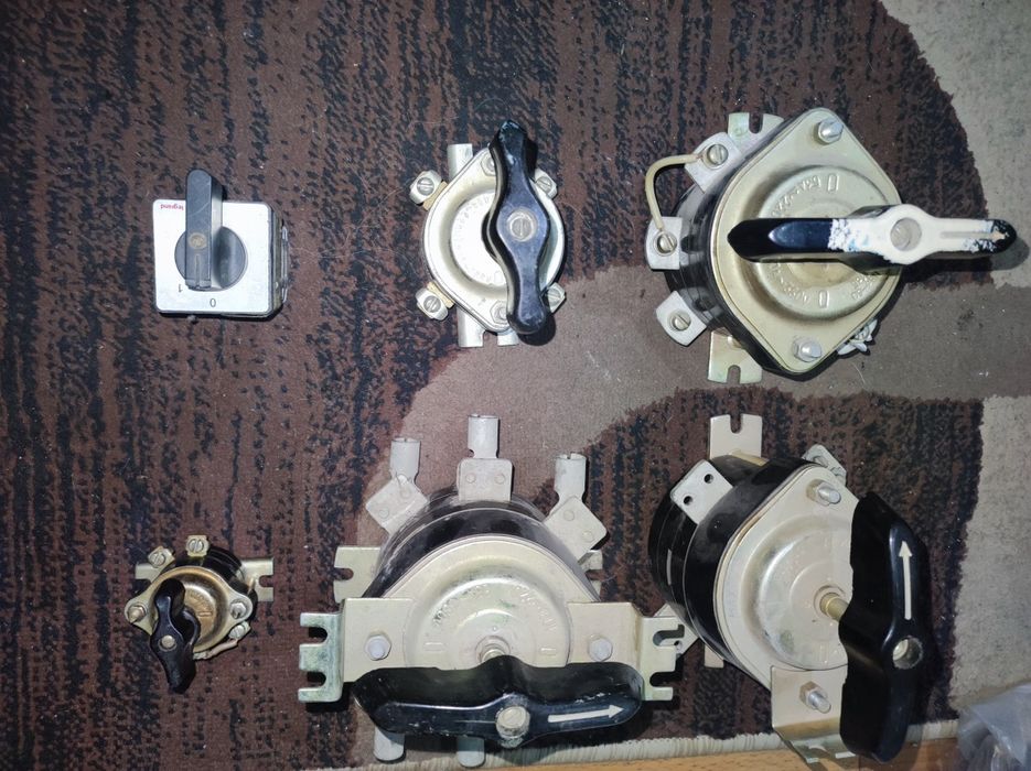 Перекидной рубильник